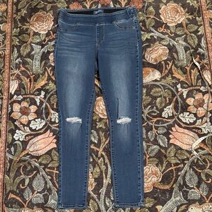Old Navy Distressed Skinny Jegging Jeans